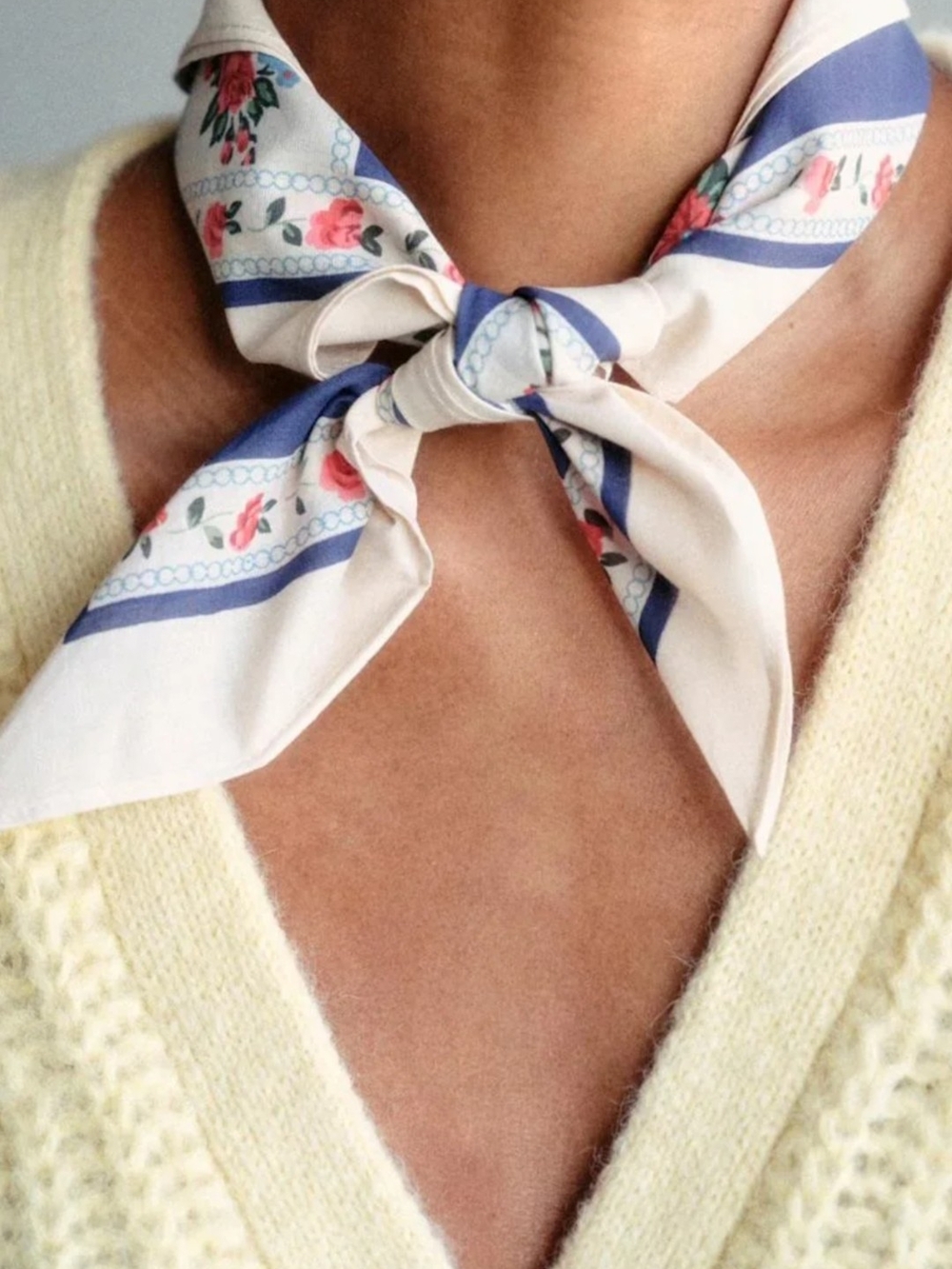 SEZANE- NWT- Floral Neckerchief Scarf